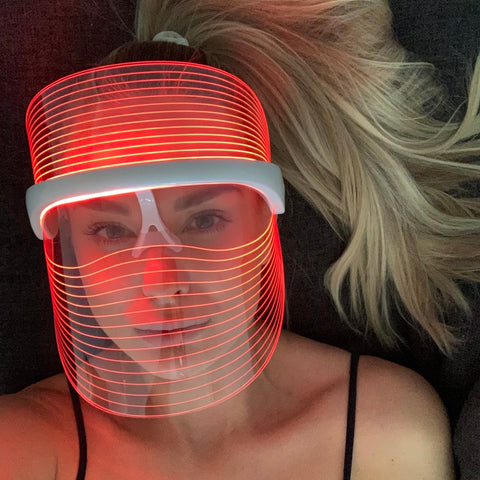 Social Skin 3-in-1 LED Light Therapy Face Mask